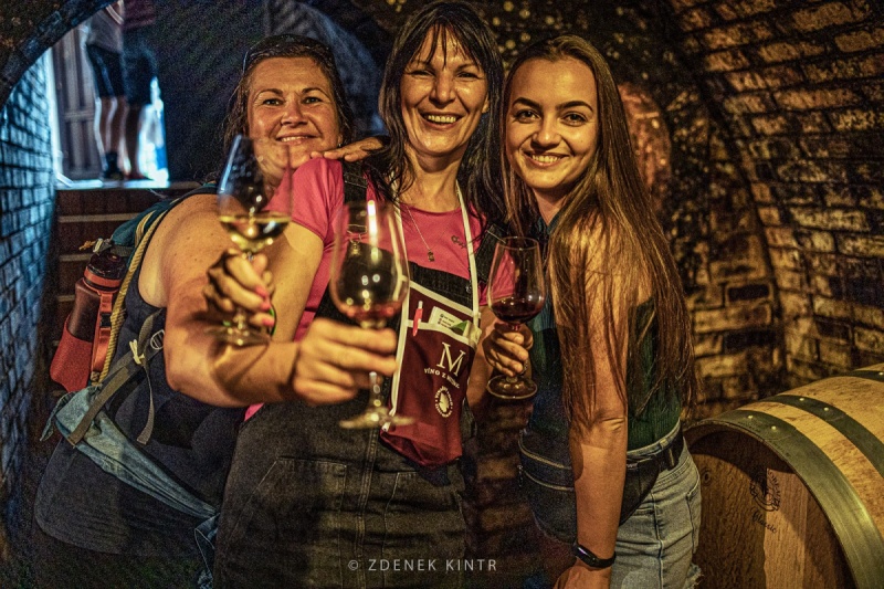 Okoštuj u vinařa 2022 
